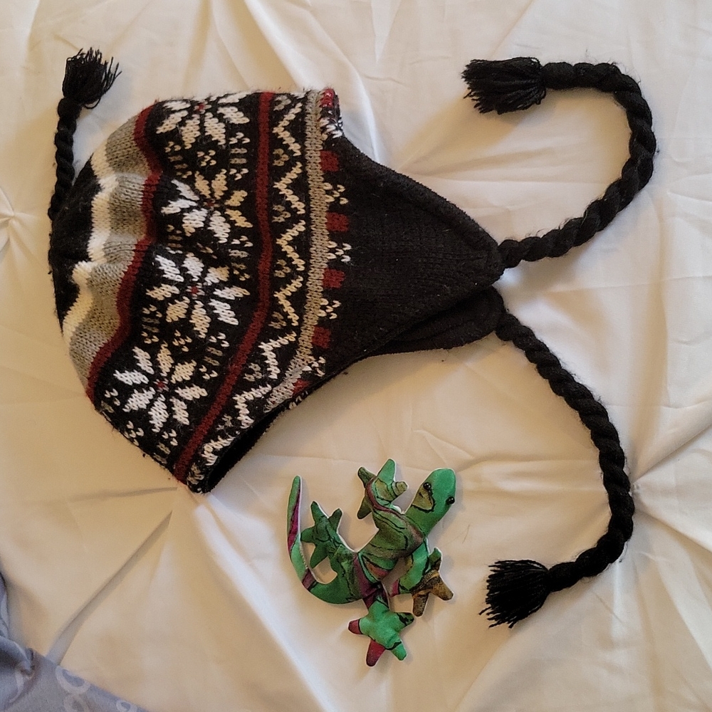 Winter Knit Beanie Hat - Picture 2 of 8